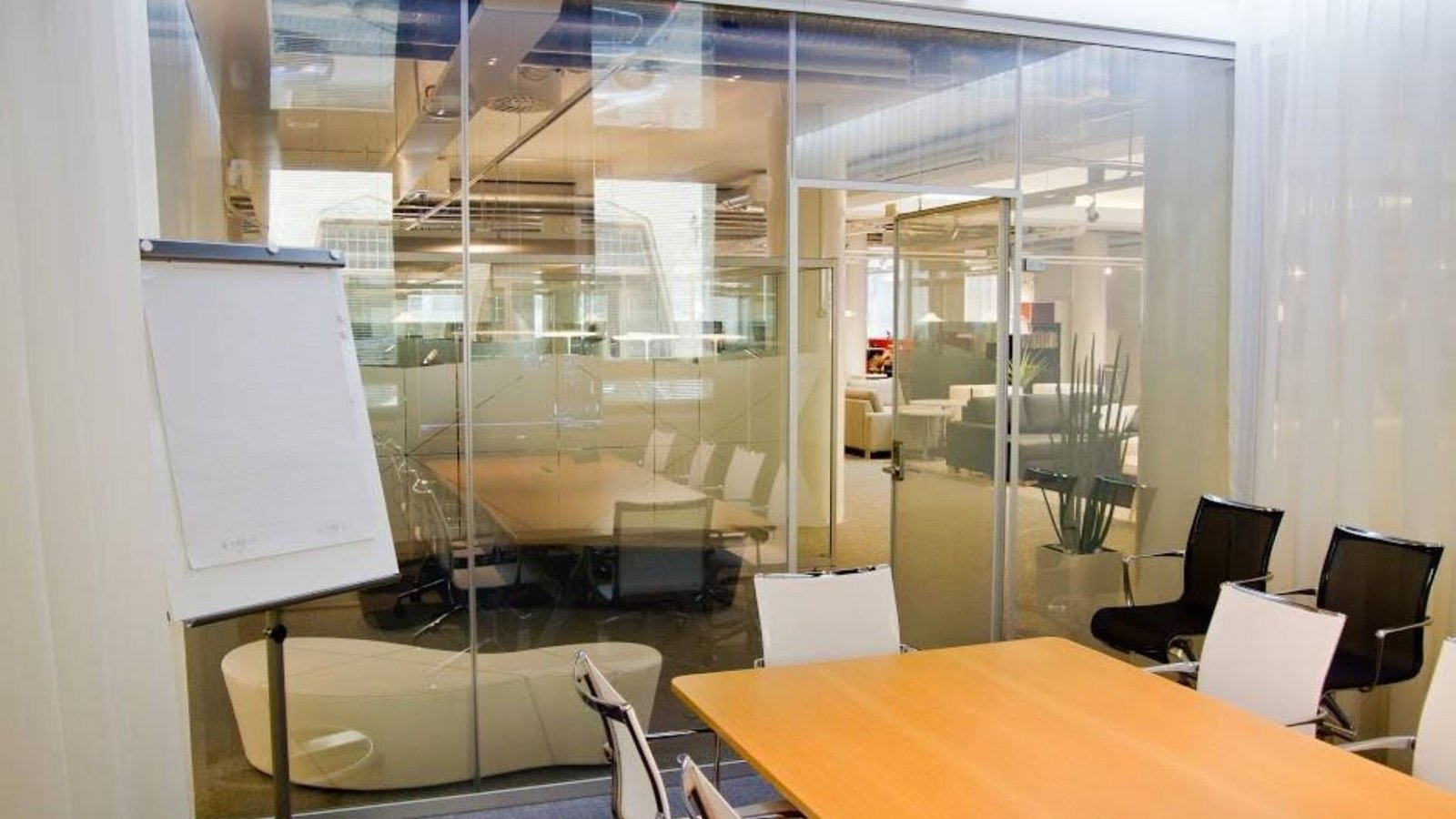 The Benefits of Smart Tint Glass