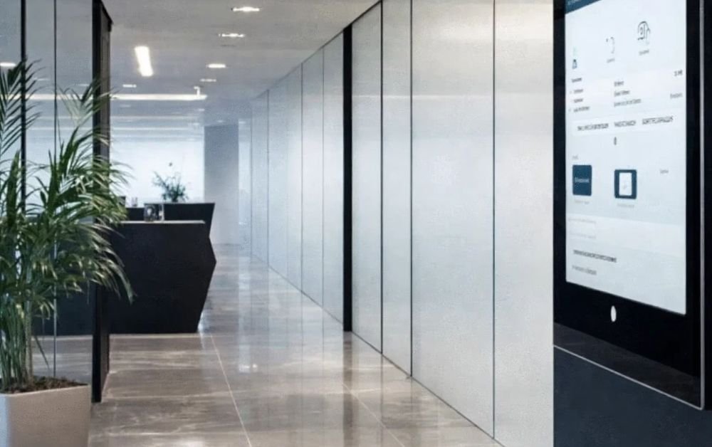 How Can Smart Glass Boost Privacy Without Blocking Natural Light